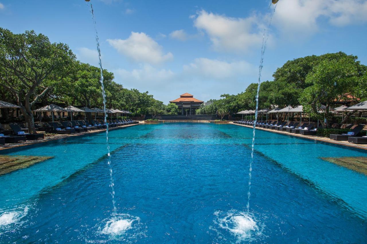 The Capital Zimbali Hotell Ballito Eksteriør bilde The pool at the Taj Bengal